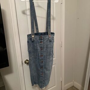 American Bazi Denim Suspender Skirt – Light Wash